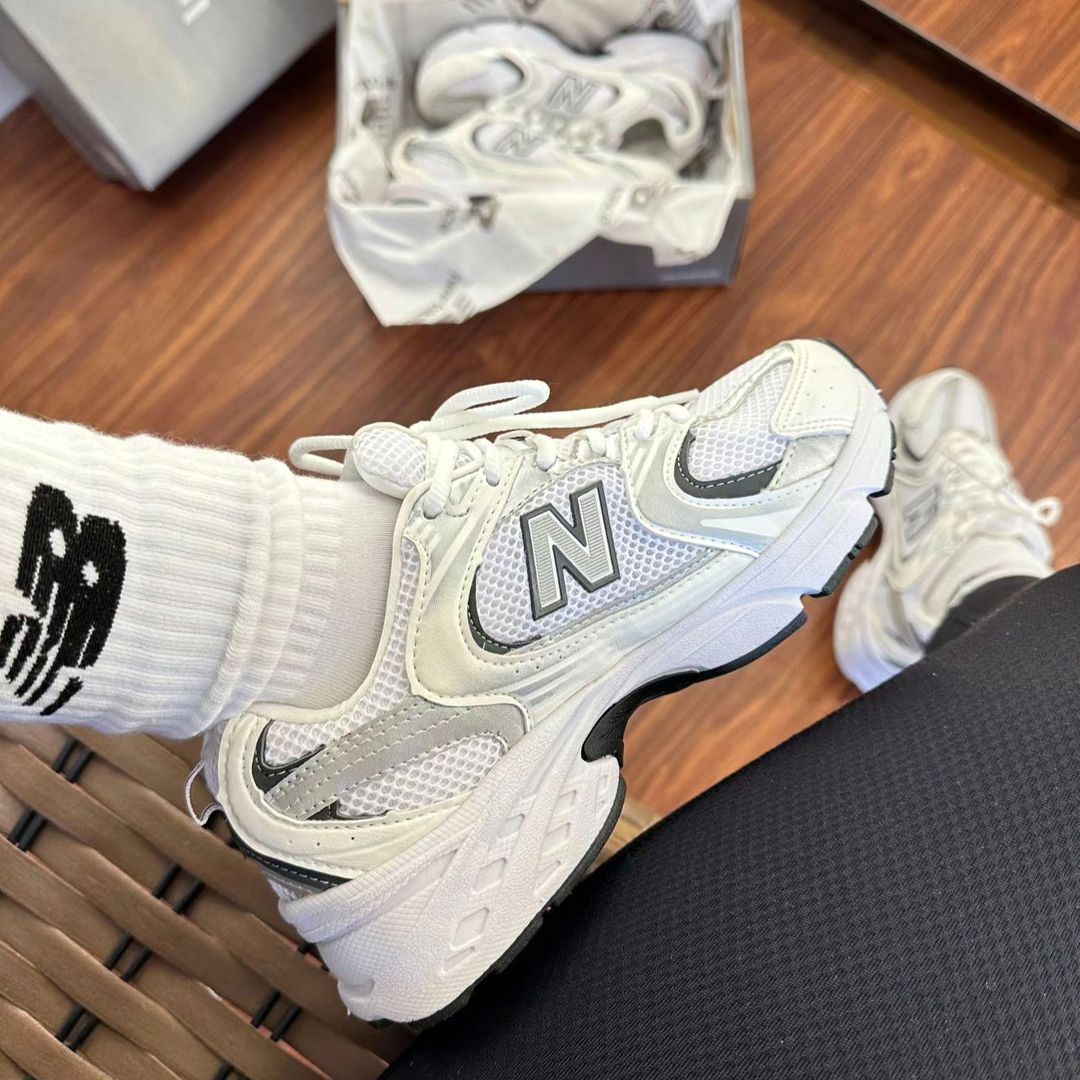 New Balance 530 White Silver Navy - WORLDOFSHOES