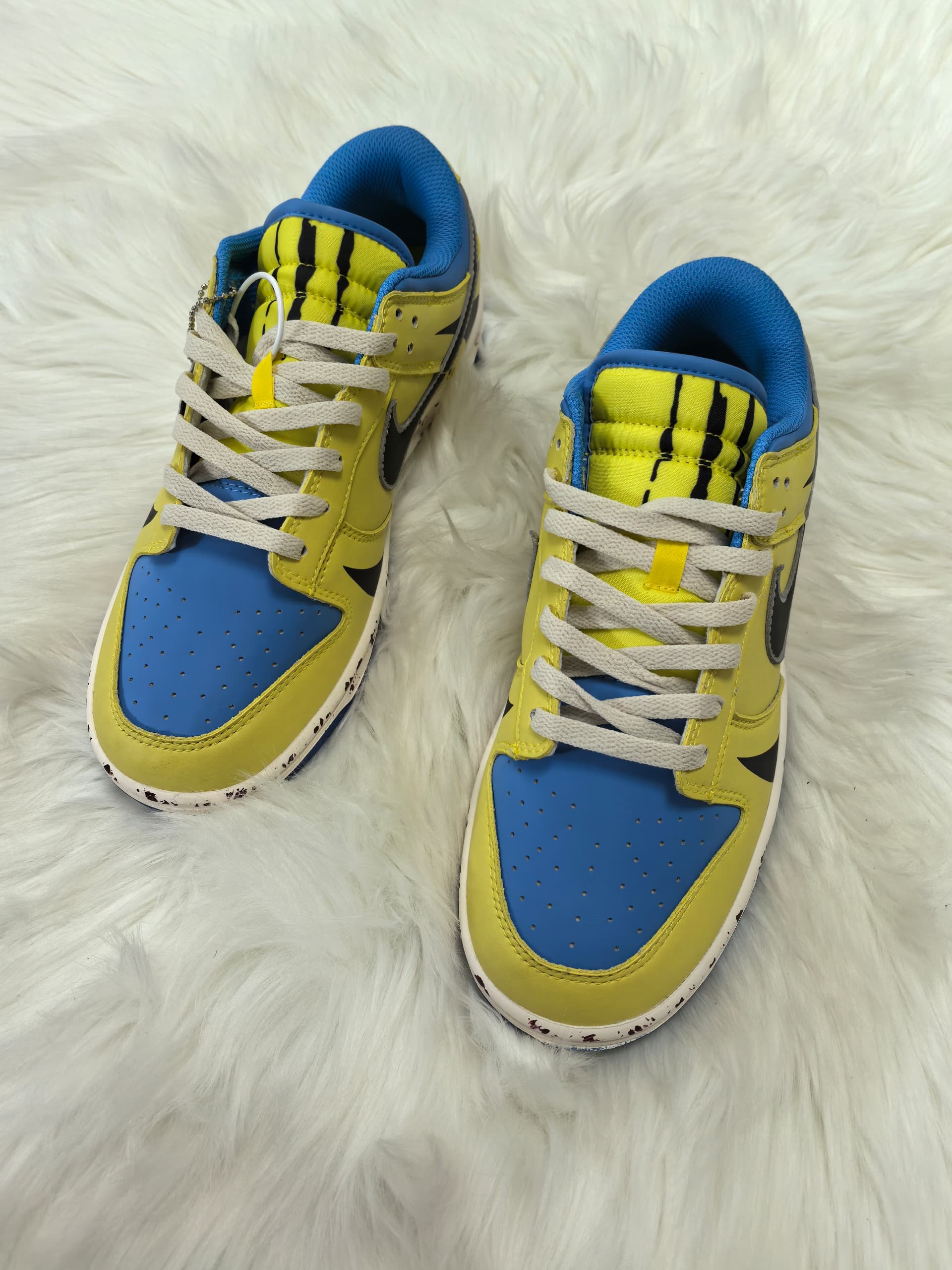 Nike dunk low WOLVERINE DEADPOOL custome - WORLDOFSHOES