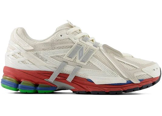 New Balance 1906A
Sea Salt Astro Dust - WORLDOFSHOES